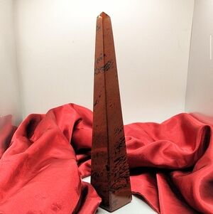 Mahogany Obsidian Stone Obelisk